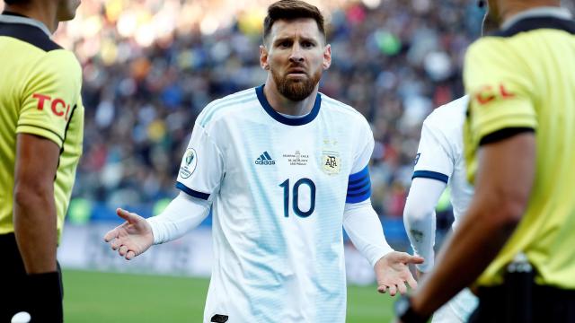 Leo Messi en el partido frente a Chile de la Copa América 2019.