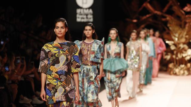 Desfile de Juan Duyos.