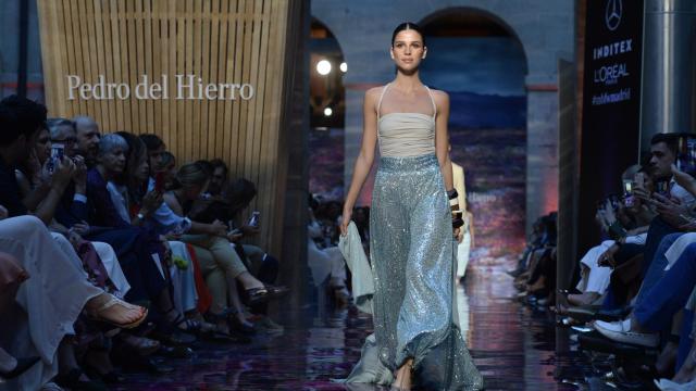 Desfile de Pedro del Hierro.