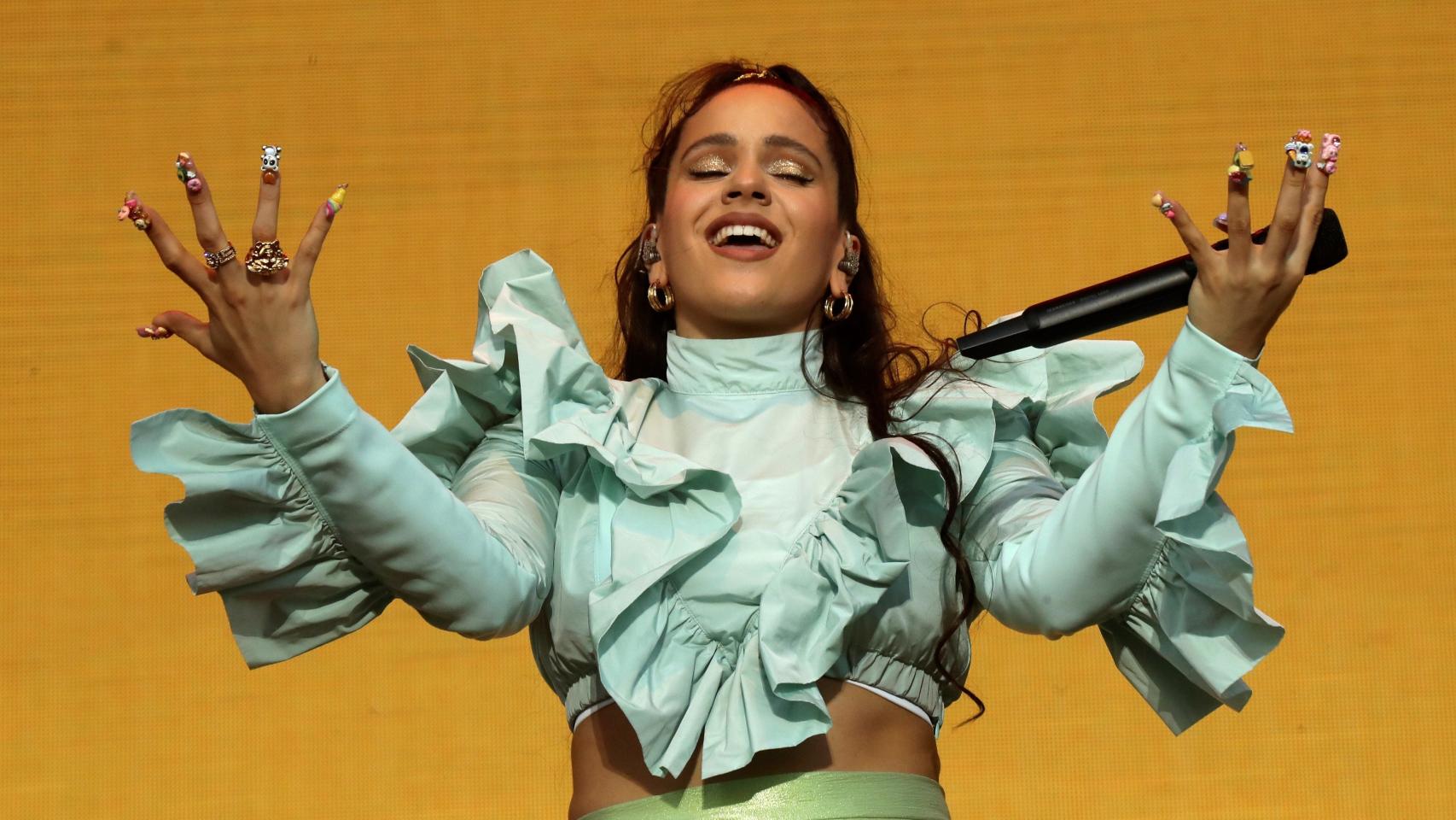 Rosalía durante su actuación en el Mad Cool.
