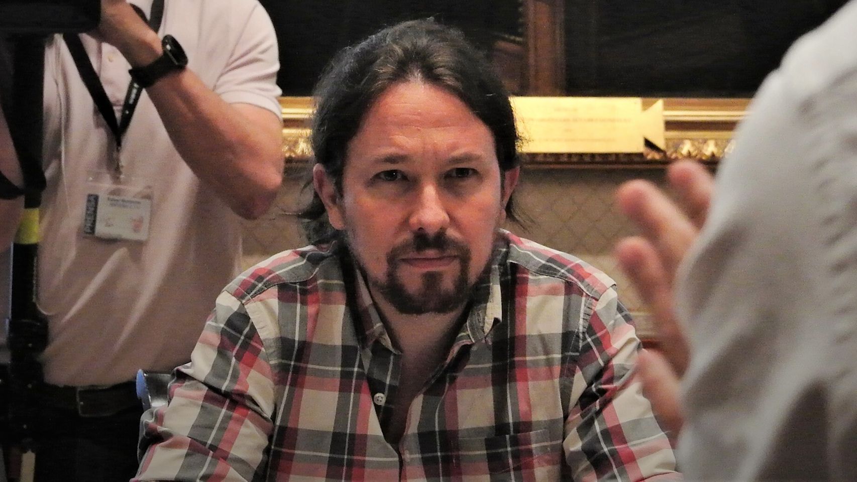 Pablo Iglesias, en una foto de archivo de una reunión con su grupo en el Congreso.