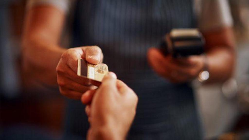 Tarjeta de crédito.