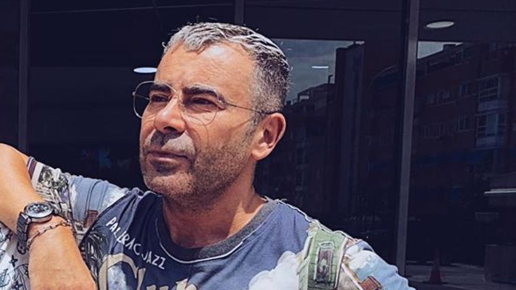 Imágenes del día: Jorge Javier se plantea su nuevo retoque estético tras verse en esta foto