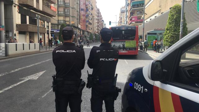 Agentes de la Policía Nacional en Alicante