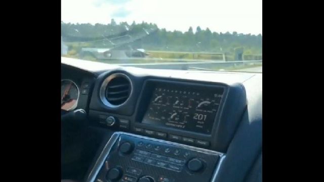 Buscan a un conductor que colgó vídeos circulando a 201 Km/h en Ponteceso