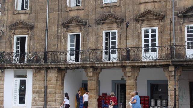 Fachada de La Mansión