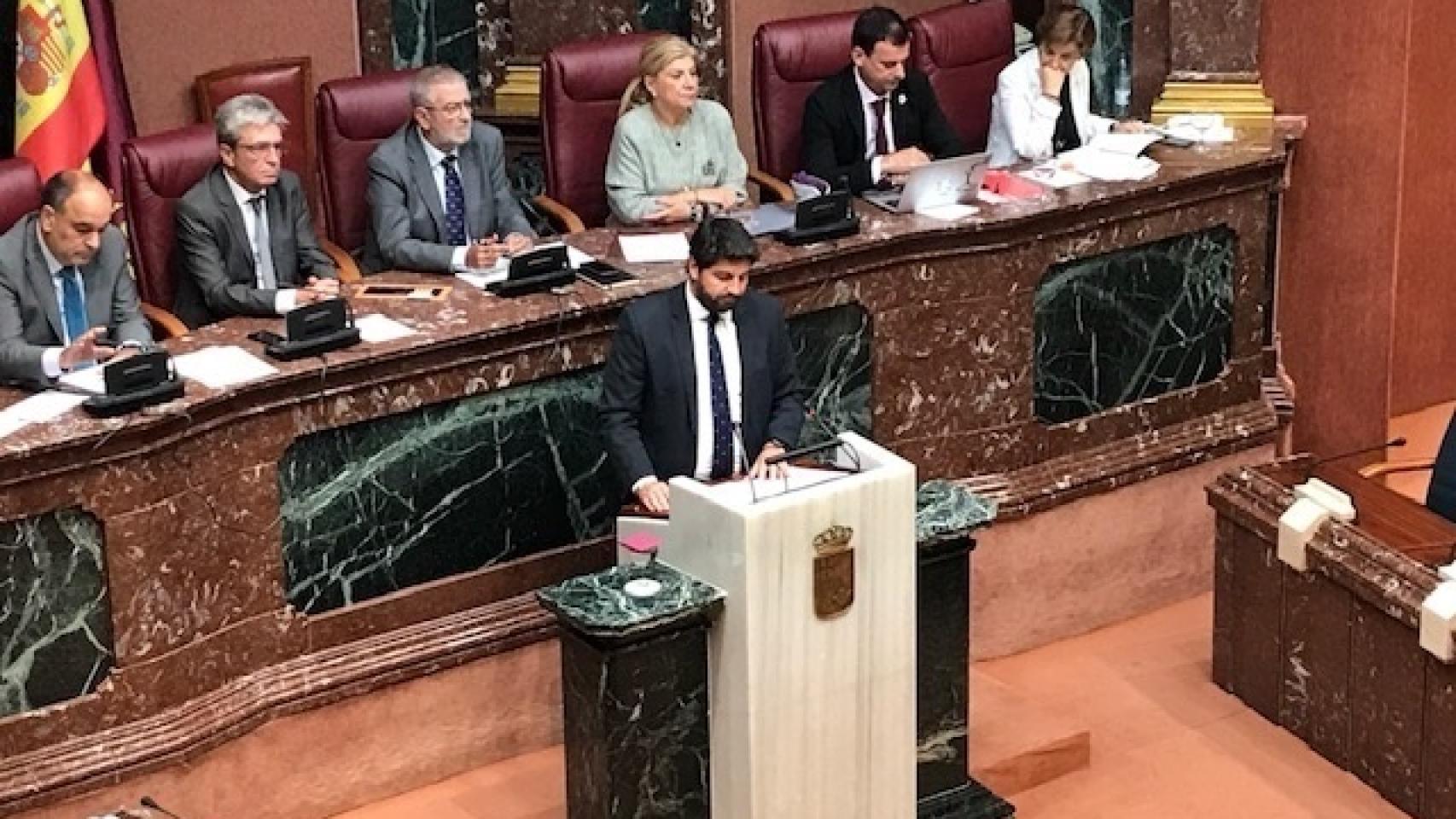 López Miras en la Asamblea Regional en la primera sesión del Debate de Investidura.