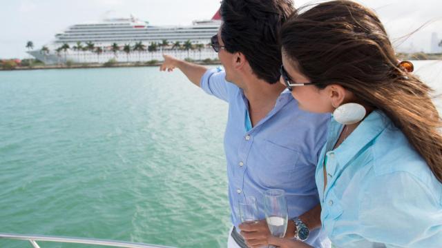 Hay tanto por descubrir y tanto que disfrutar a bordo de un crucero.