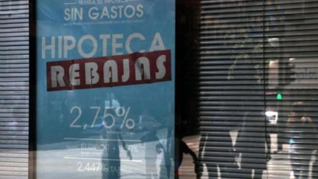 Cartel de una oferta hipotecaria.