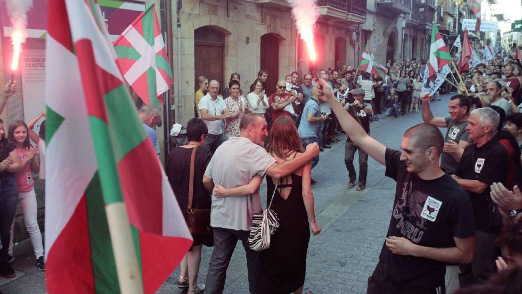 Homenaje al etarra Xabier Ugarte en Oñate.