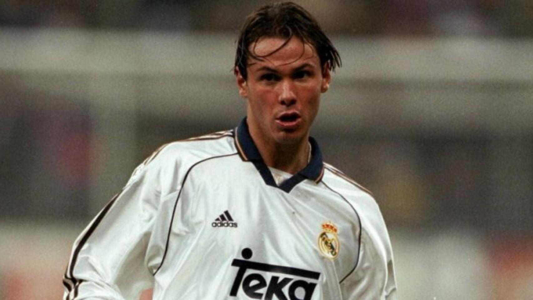 Fernando Redondo, en un partido del Real Madrid