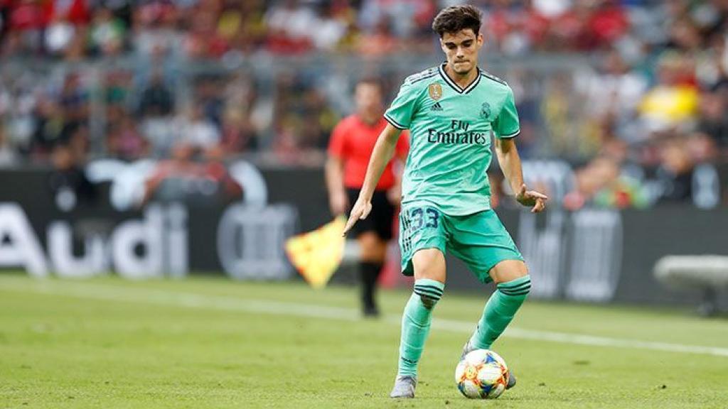 Miguel Gutiérrez, con el primer equipo del Real Madrid