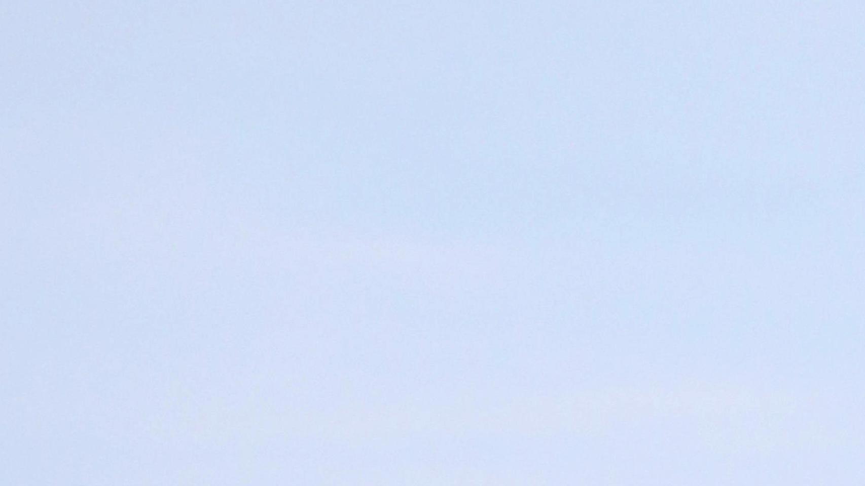 El 'hombre pájaro' consigue cruzar el Canal de La Mancha al segundo intento.