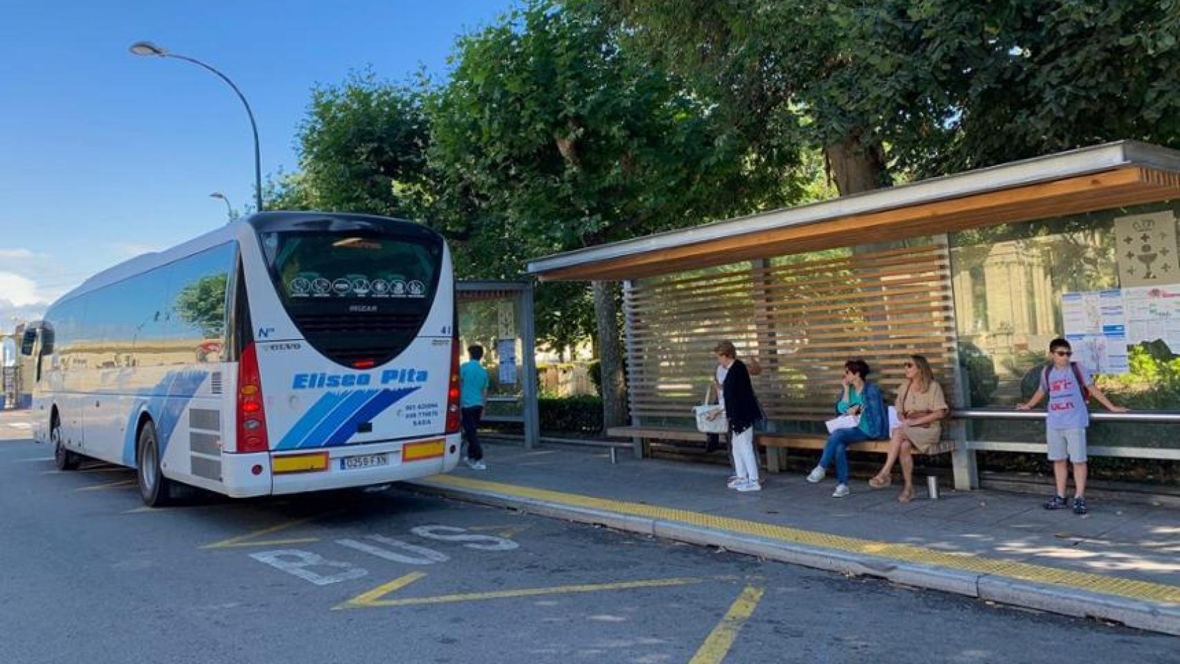 Un autobús interurbano.