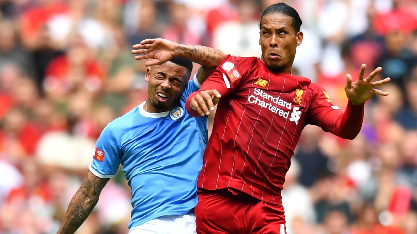 Van Dijk y Gabriel Jesús en la Community Shield.