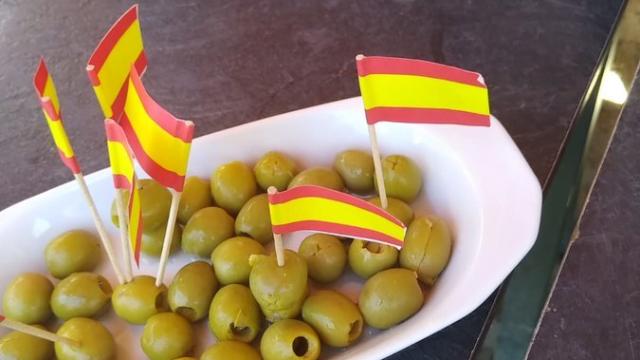 La tapa de la discordia que, según el tuitero, le pusieron por ser catalán