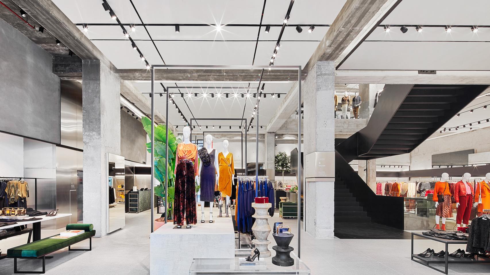 La tienda de Mango en la Plaza de los restauradores de Lisboa.