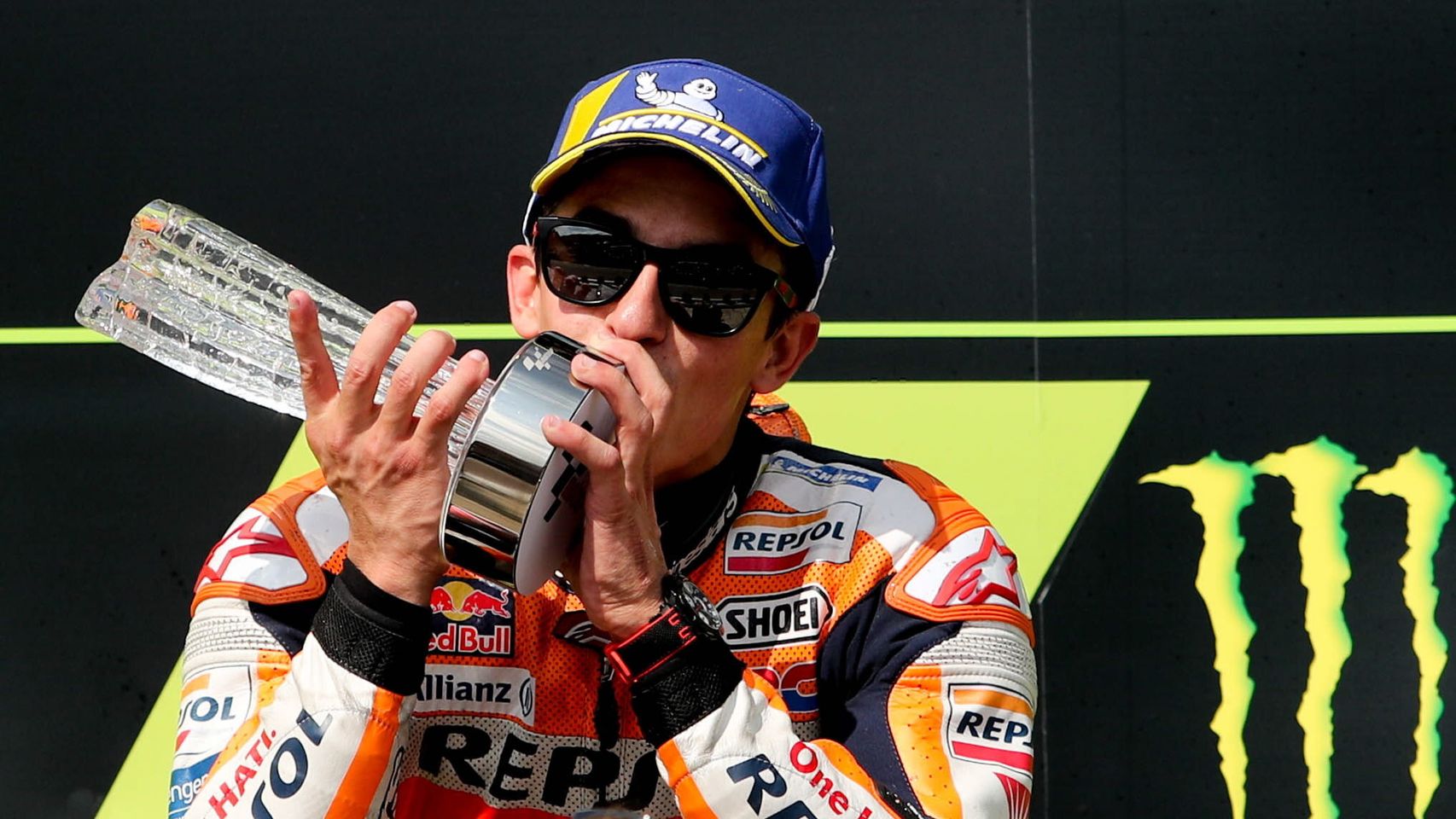 Marc Márquez celebra su triunfo en República Checa