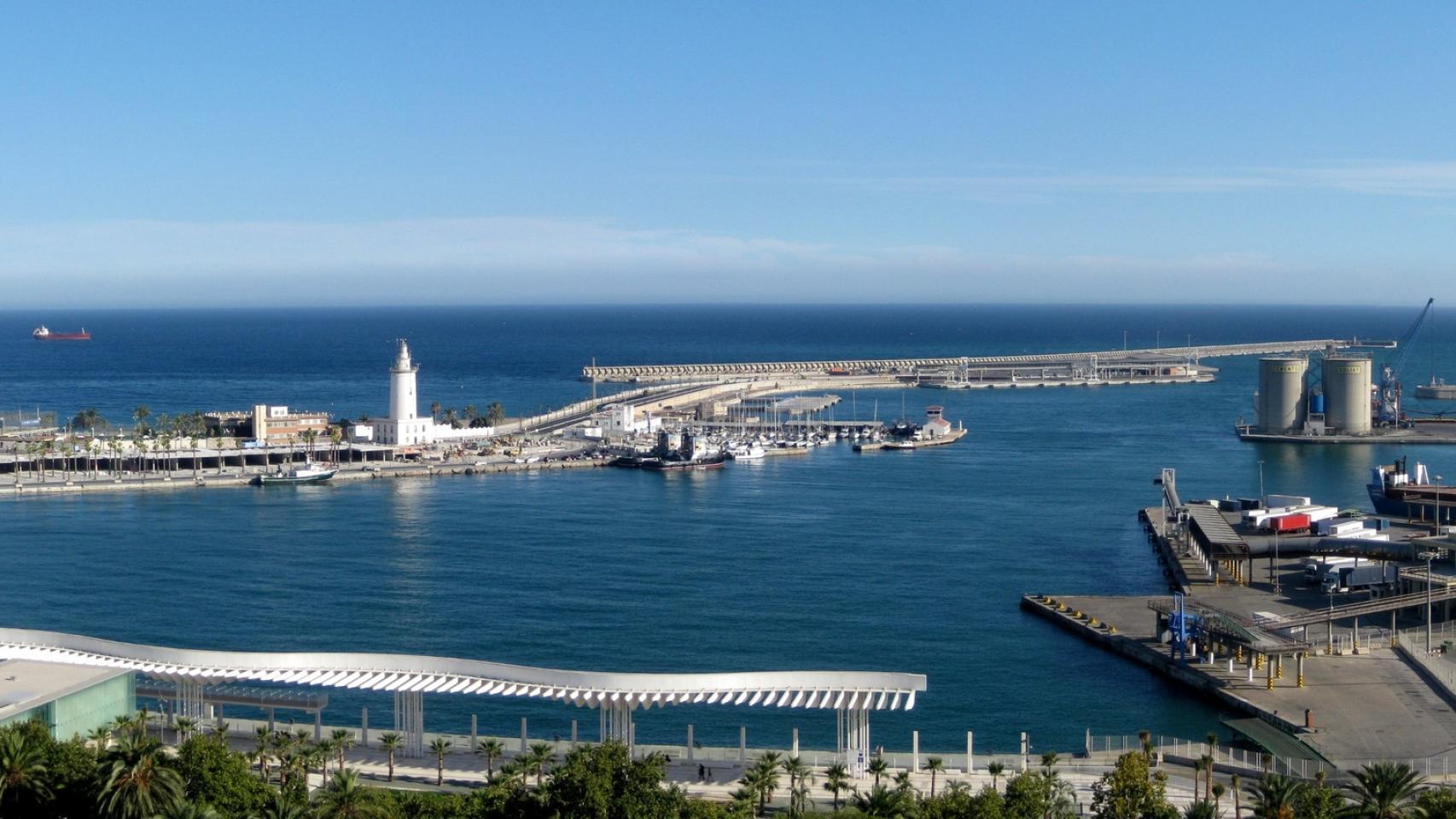 Seis de los ocho detenidos trabajaban en el puerto de Málaga.