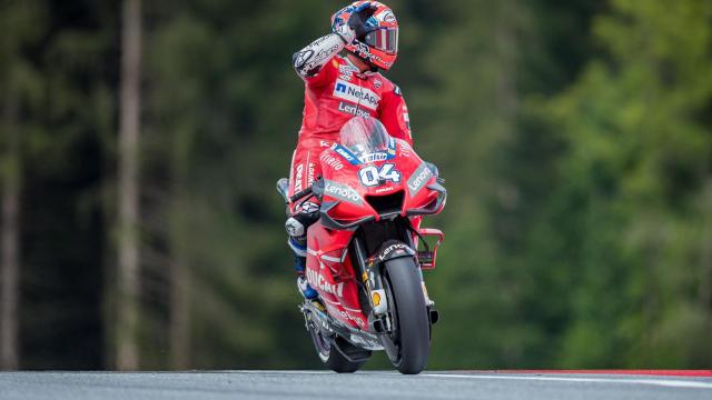 Andrea Dovizioso celebra su victoria en el Gran Premio de Austria, en el Red Bull Ring.