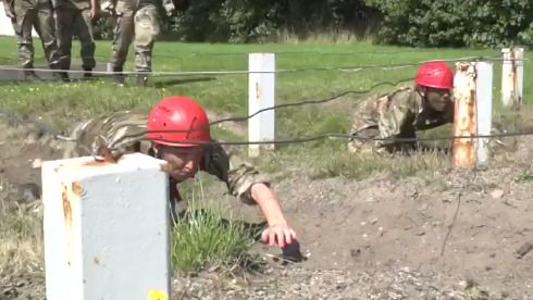 Entrenamiento militar de las jugadoras del Liverpool femenino