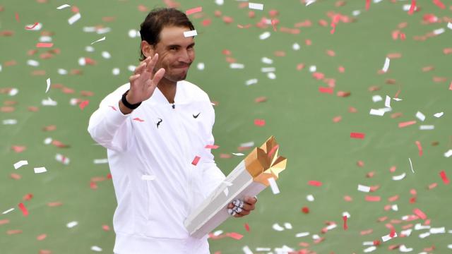 Nadal, con el título de campeón de Montreal.