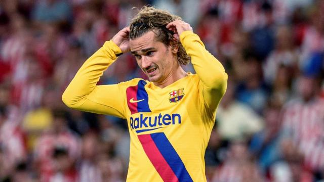 Griezmann se lleva las manos a la cabeza