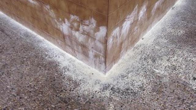 Una esquina llena de azufre en una imagen subida por la Policía