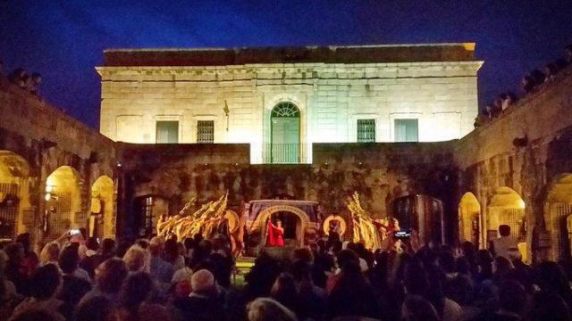 Teatro en el castillo de San Antón