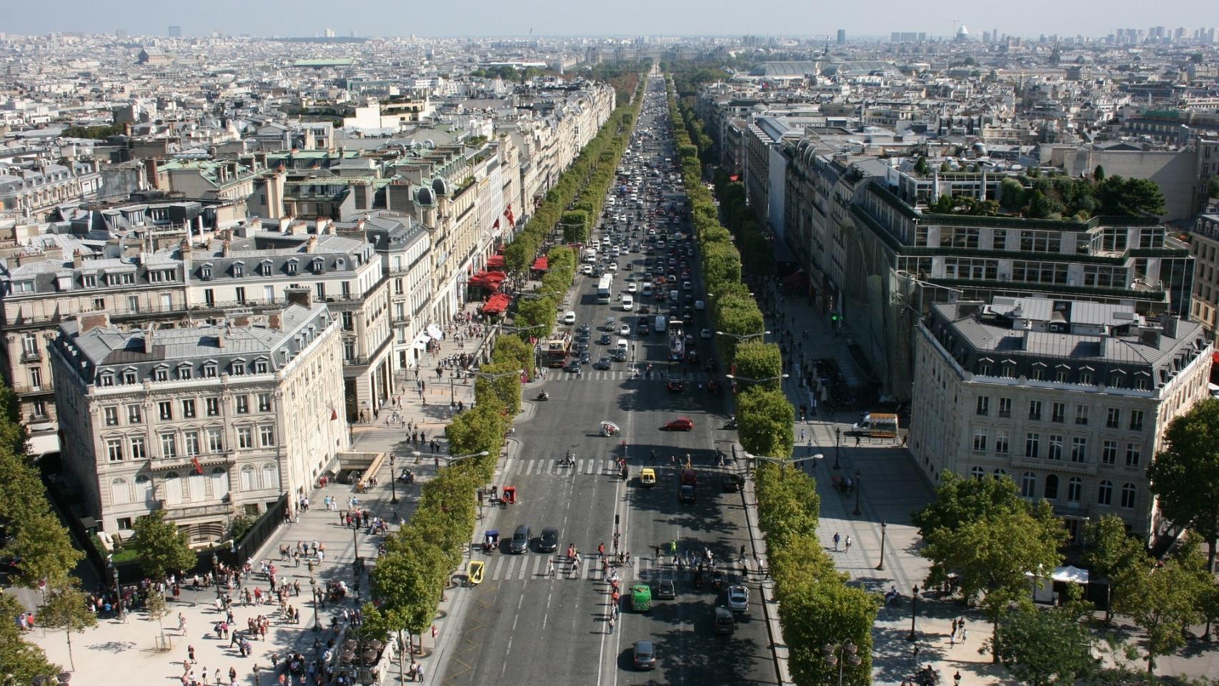 Avenida de Los Campos Eliseos de París.