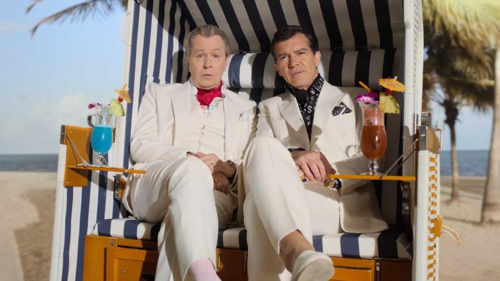 Gary Oldman y Antonio Banderas en la película.