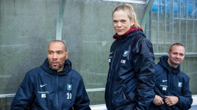 Fotograma de Home Ground.