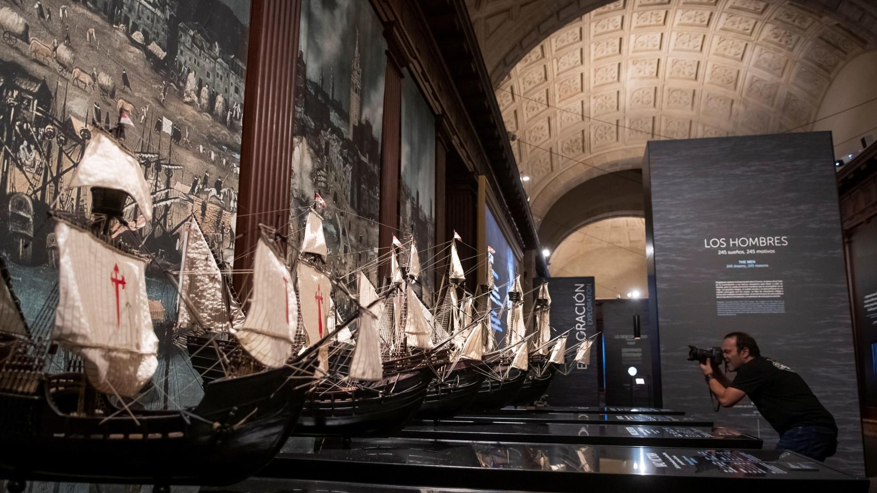 Vista de la exposición 'El viaje más largo', en el Archivo General de Indias de Sevilla.
