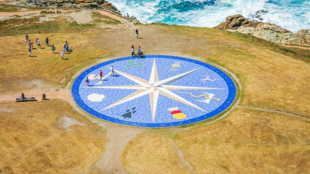 Rosa de los vientos, cerca de la Torre de Hércules.