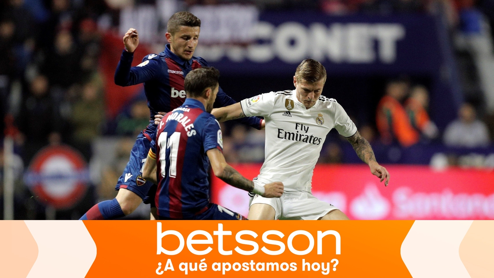 Kroos y Morales.