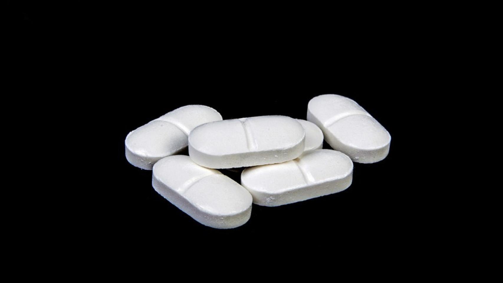 Unas pastillas de paracetamol.
