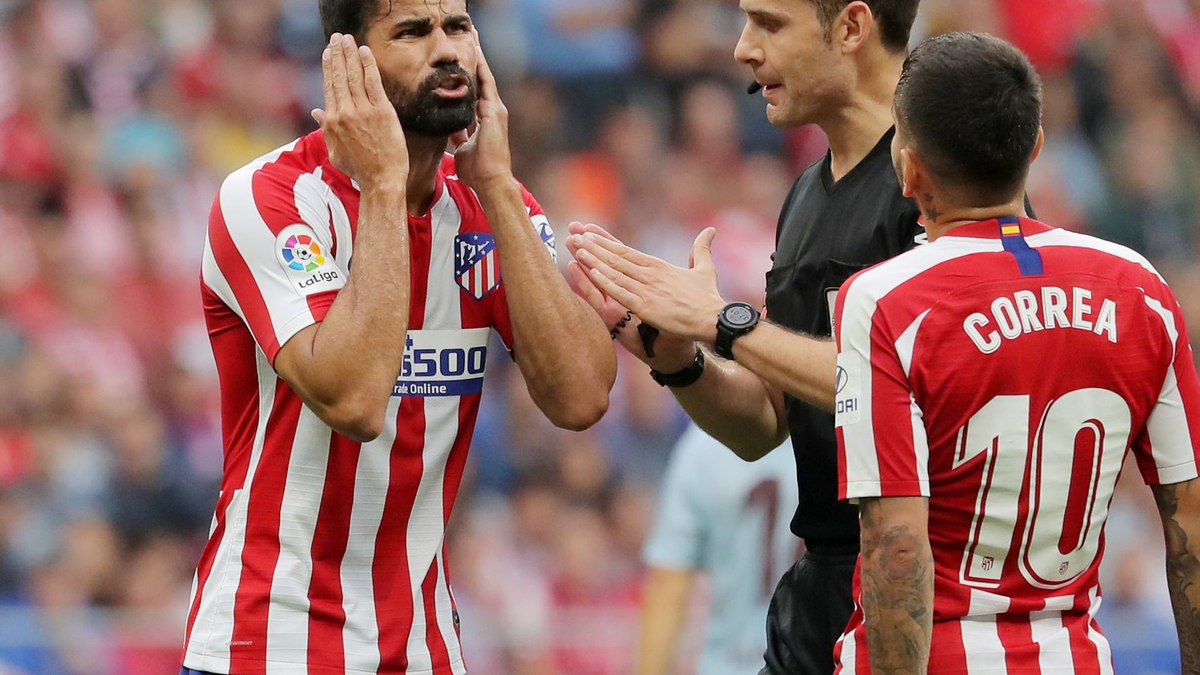Diego Costa y Correa, en un momento del partido