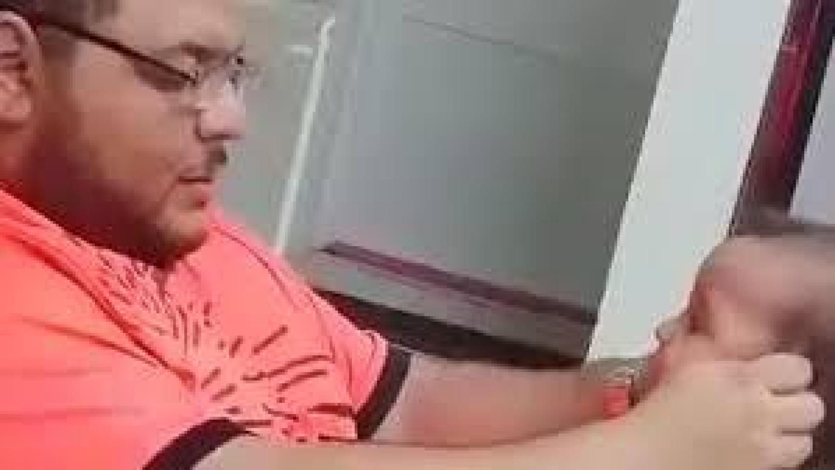 Imagen del vídeo de la agresión compartido en redes sociales