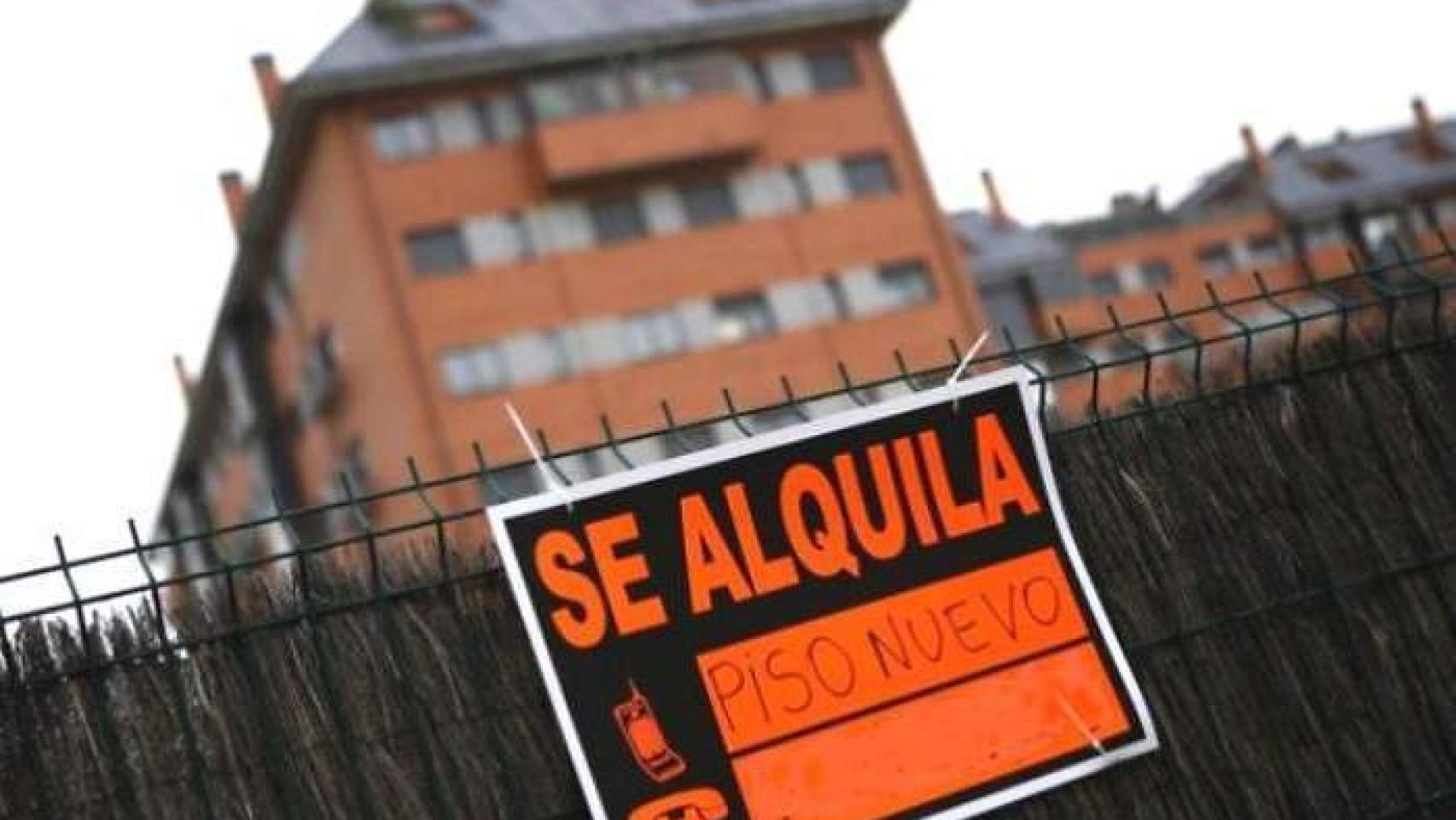 Cartel de 'Se Alquila' en una imagen de archivo.