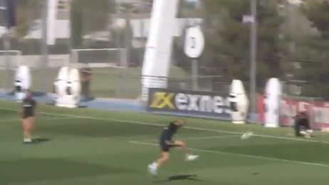Gol de Benzema en el entrenamiento