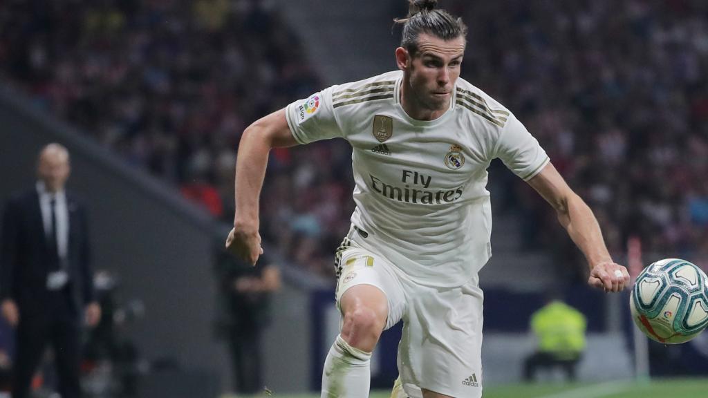 Gareth Bale sortea la entrada de Saúl en el derbi madrileño