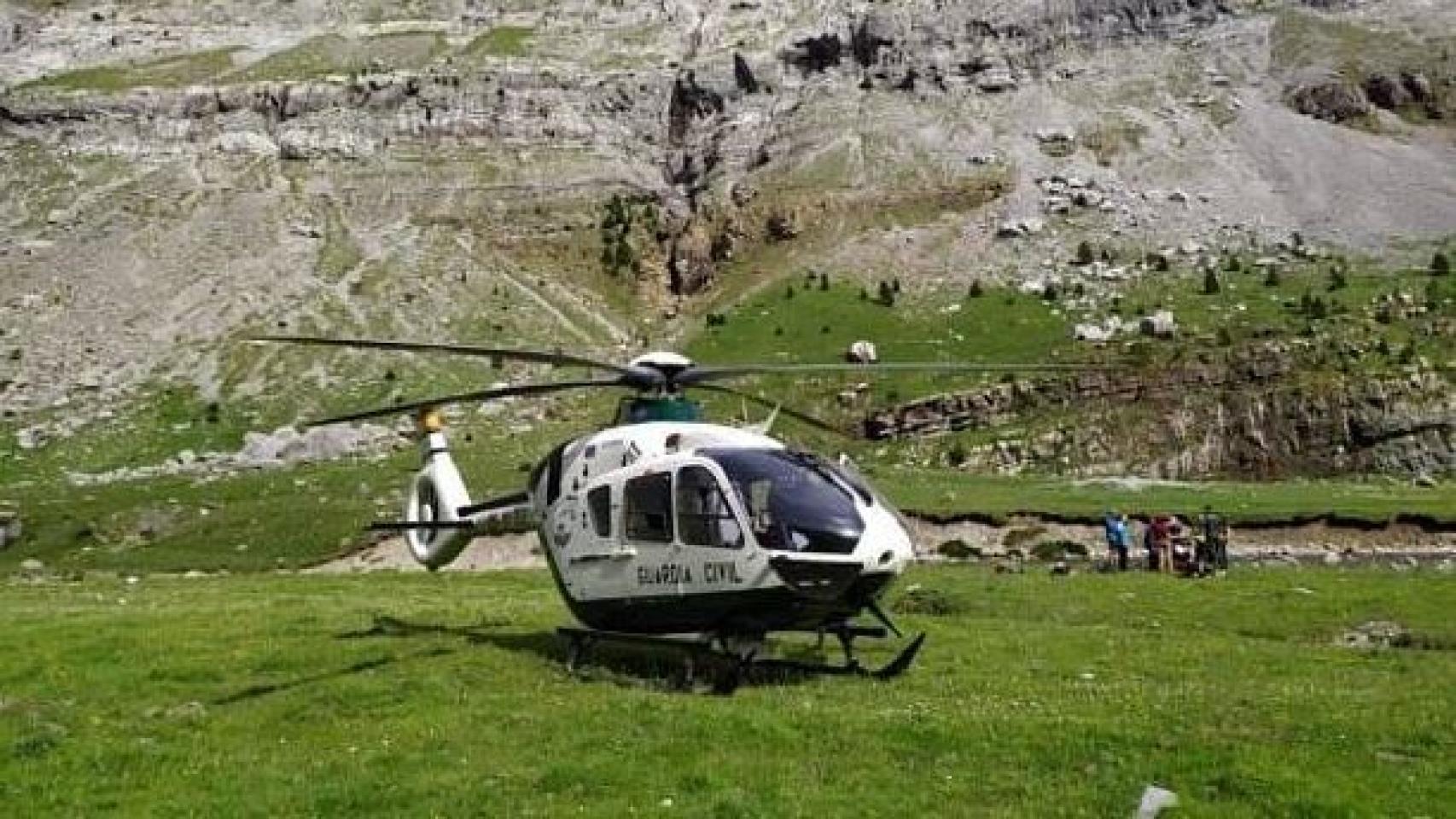 Helicóptero de rescate de la Guardia Civil