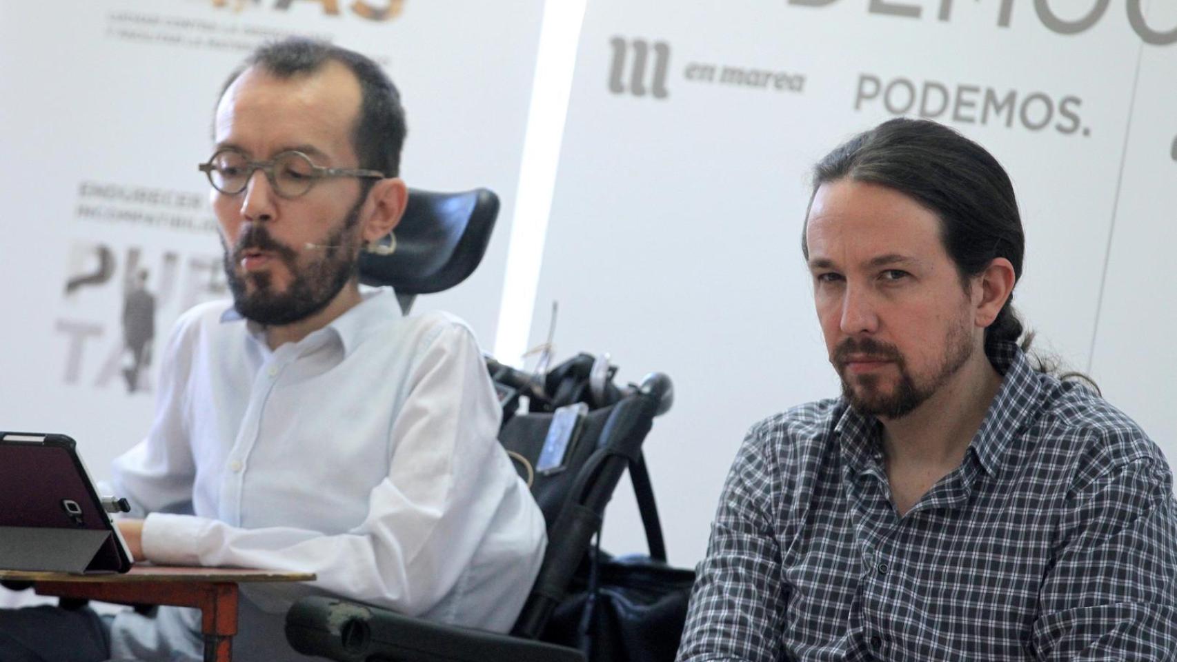 Echenique junto al lider de Podemos, Pablo Iglesias./