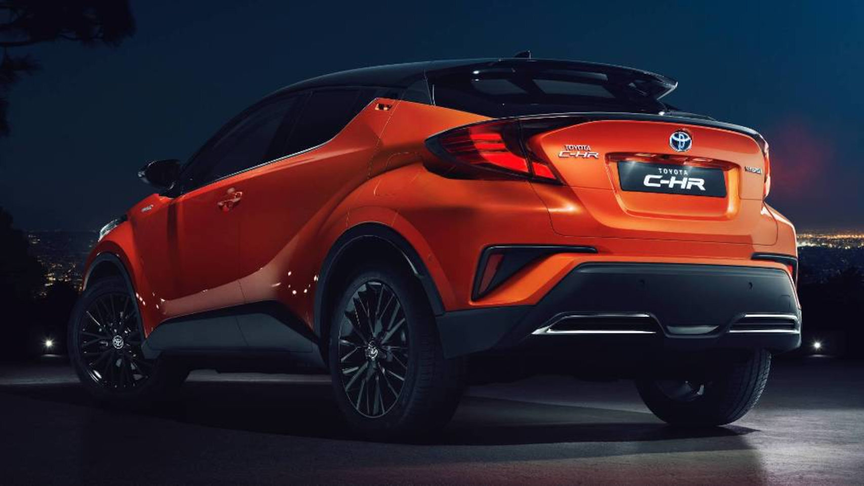Nuevo Toyota C-HR, el crossover híbrido es ahora más potente