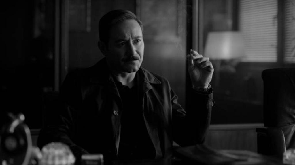 Carlos Santos como Germán Areta.