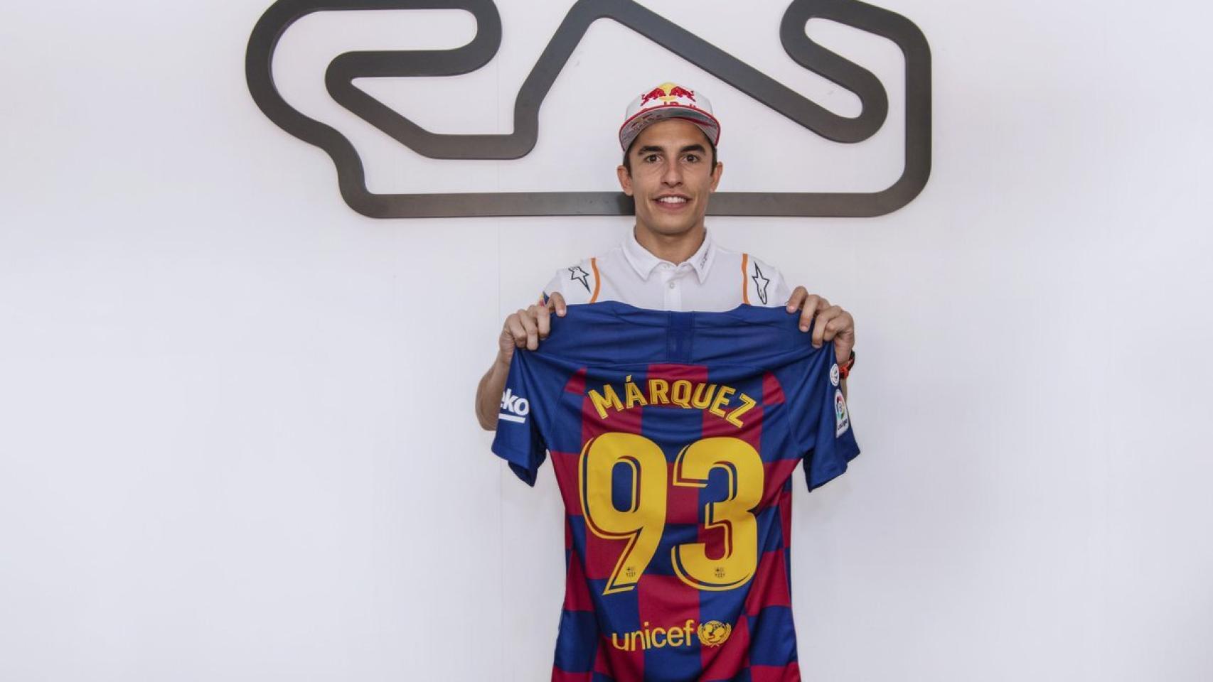 Marc Márquez, con la camiseta del Barcelona