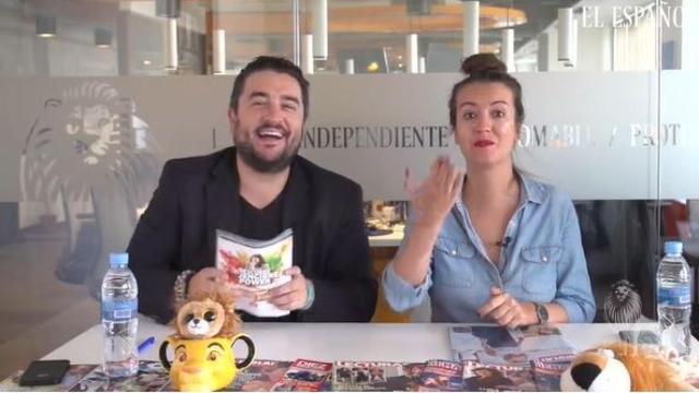 Jesús Carmona y Cristina Rodrigo en el kiosco rosa, en vídeo.