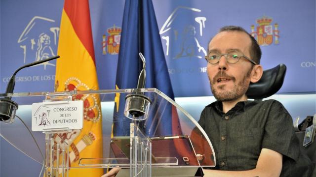 Pablo Echenique, en rueda de prensa en el Congreso.