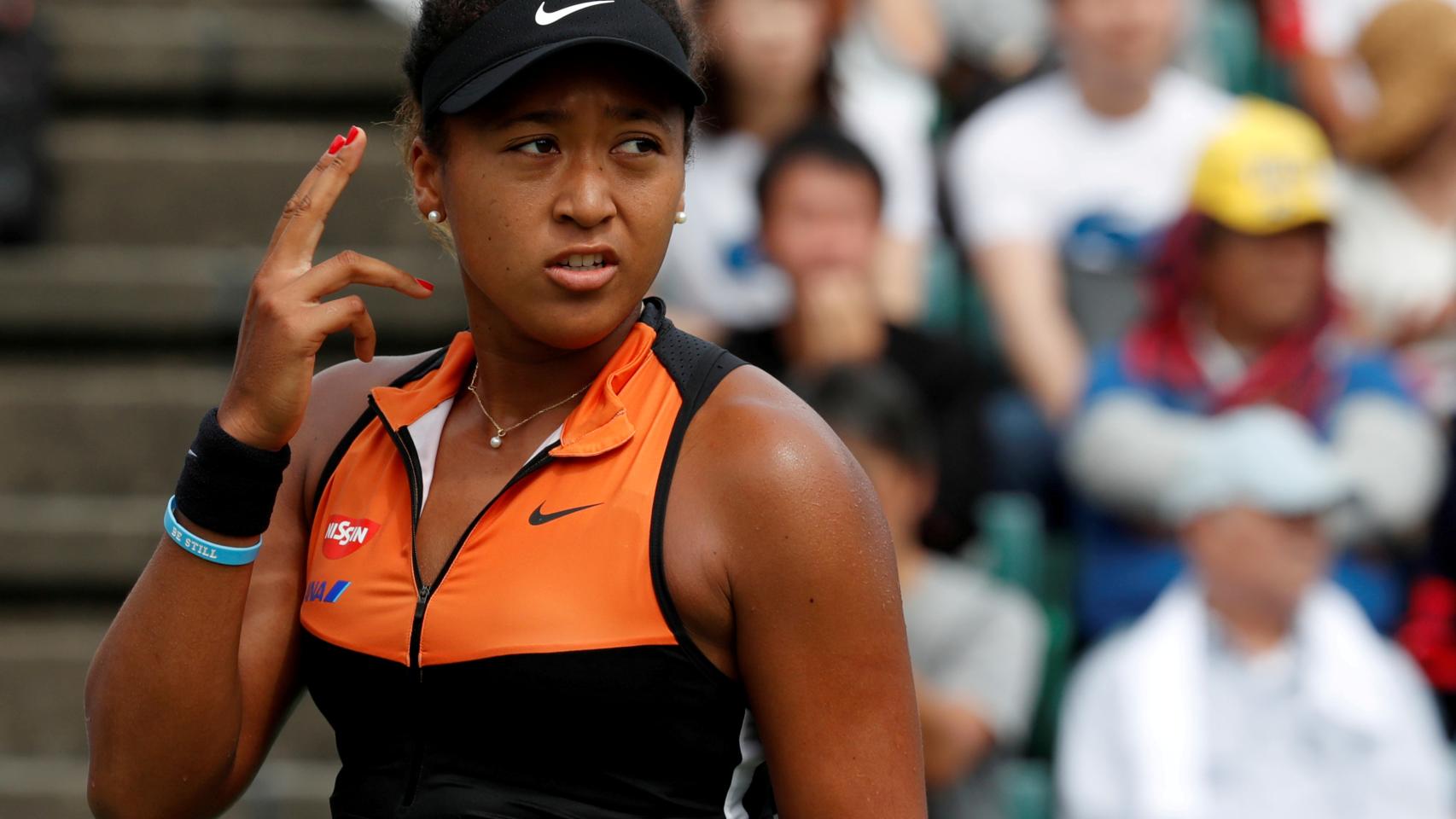 Naomi Osaka disputando un partido