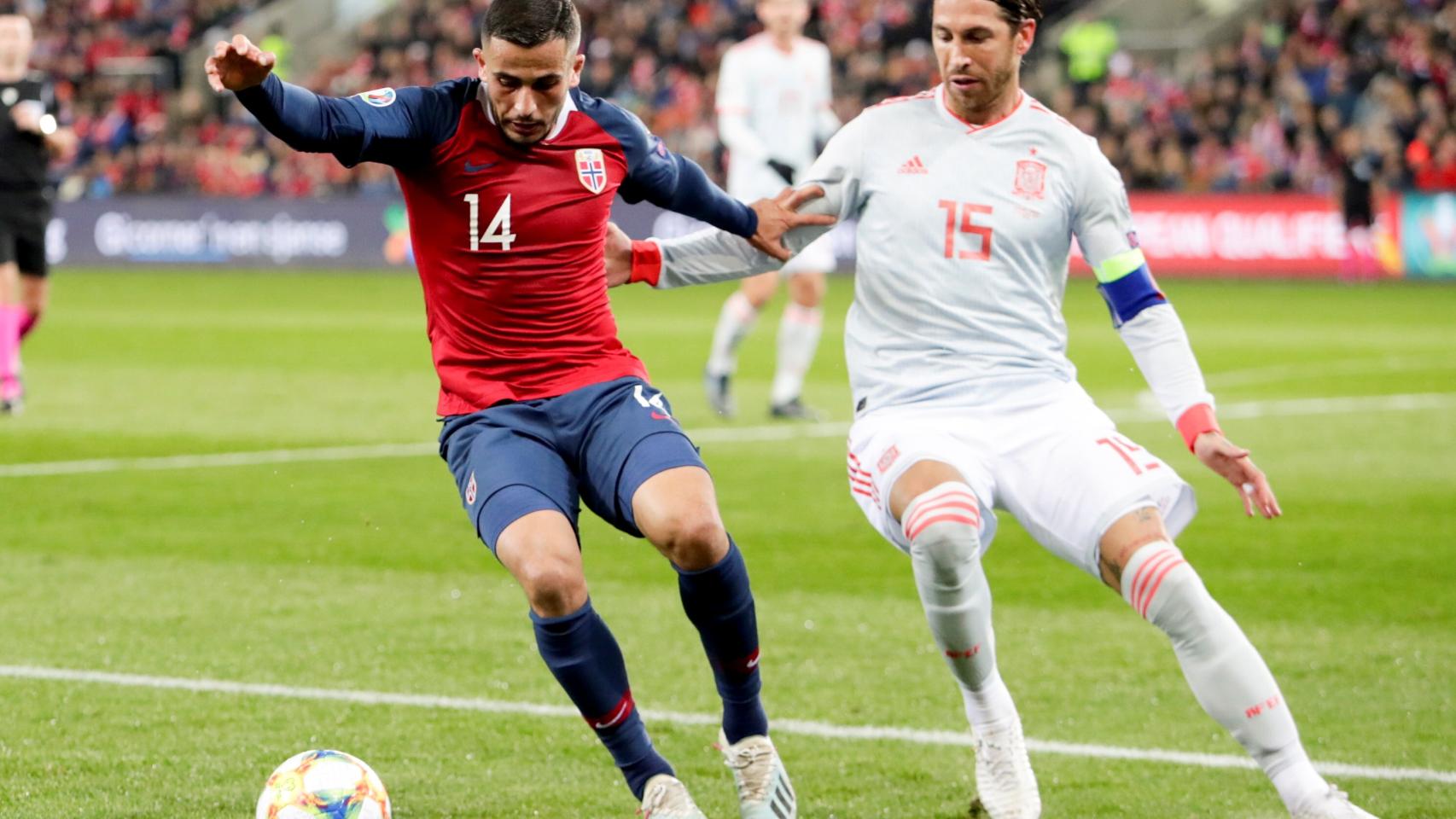 Sergio Ramos, contra Noruega